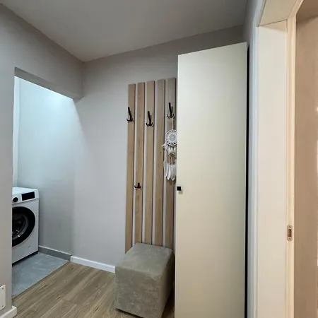 Stylish Renovated Flat With 2 Balconies & Great Natural Light Daire